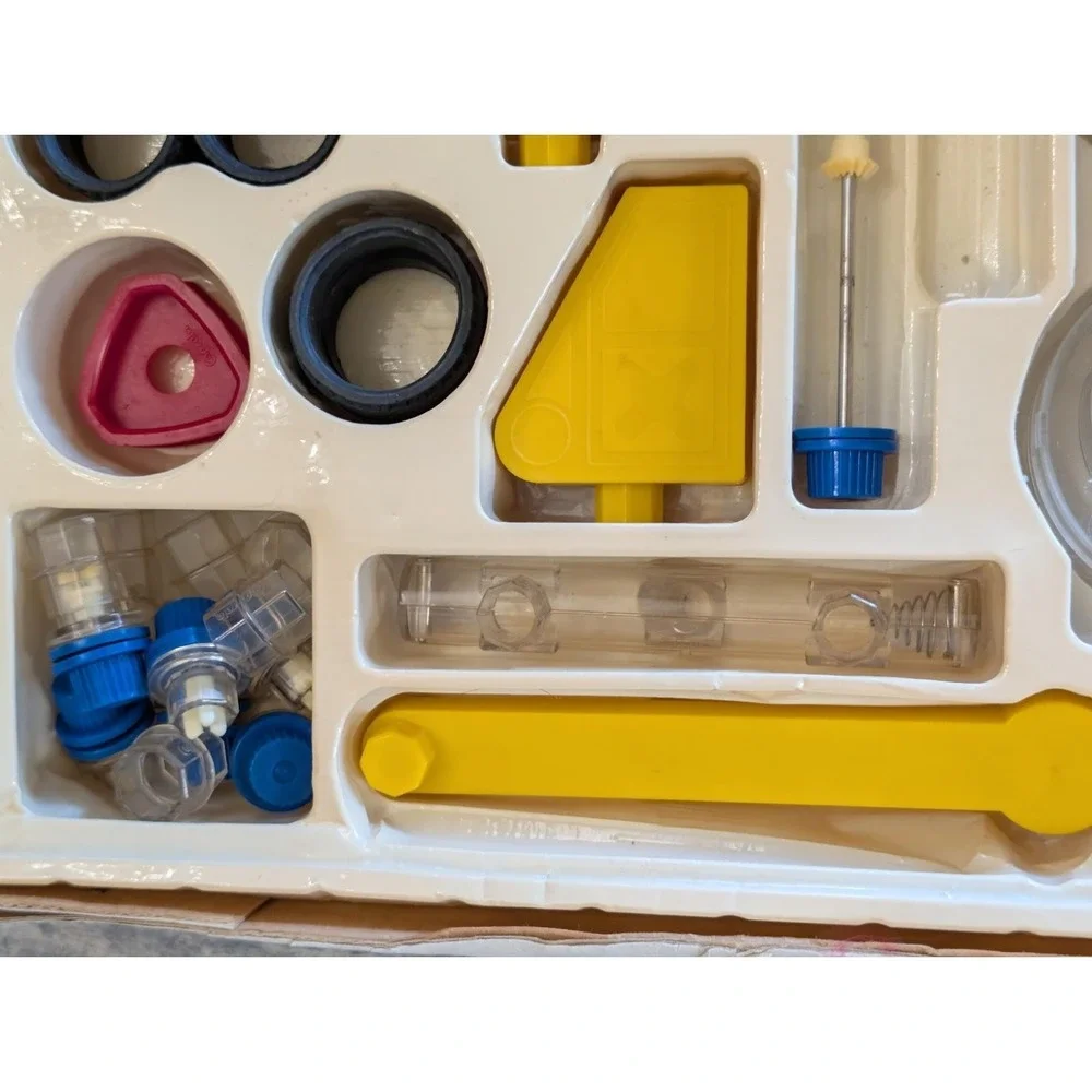 Vintage Capsela 700 Set Motorized Land and Water Toy Replacement Pieces NO BOX